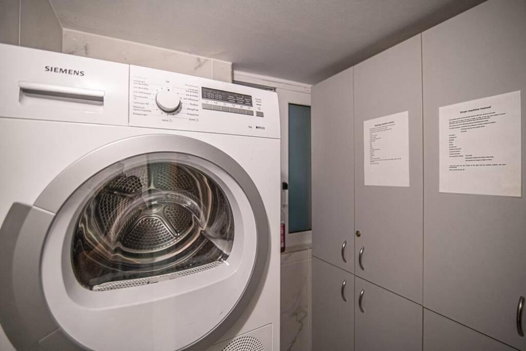 אתונה A15 Pristine & Lux Apartment Near Syntagma Square מראה חיצוני תמונה