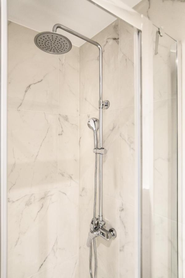 אתונה A15 Pristine & Lux Apartment Near Syntagma Square מראה חיצוני תמונה