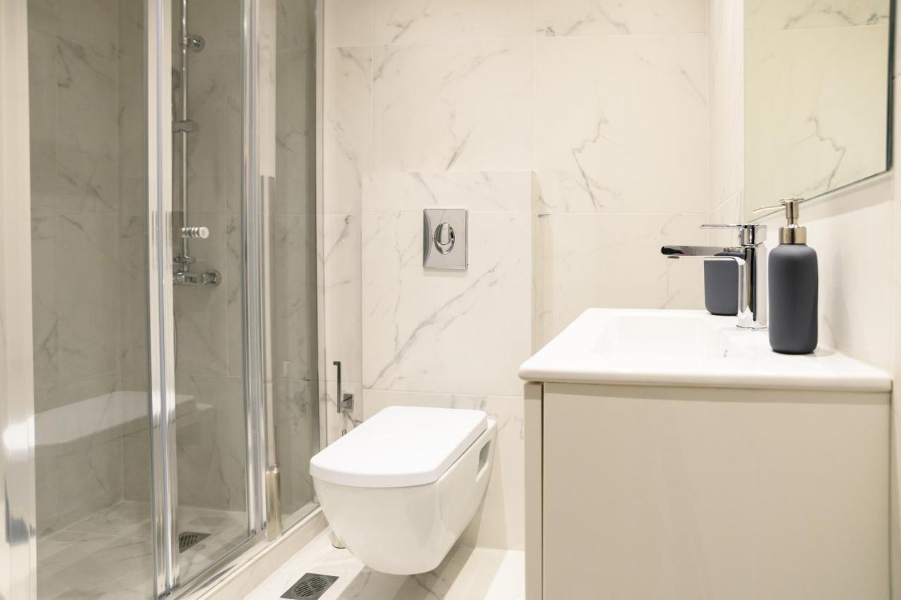 אתונה A15 Pristine & Lux Apartment Near Syntagma Square מראה חיצוני תמונה